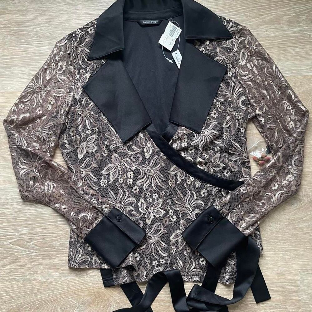 Samuel Dong Women's Tan and Black Blouse